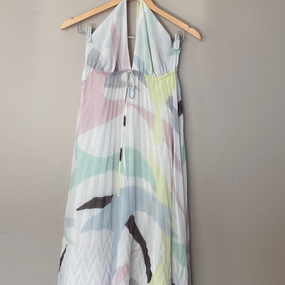 Alice + Olivia handkerchief pleated dress size M